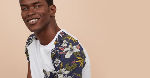 Sneakers & Athletic Shoes